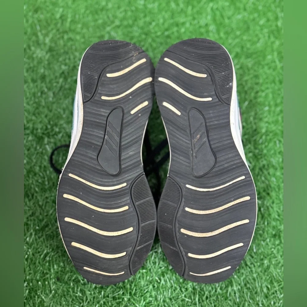 Adidas Women’s Black‎ and Multicolor Sneakers Size 3.5